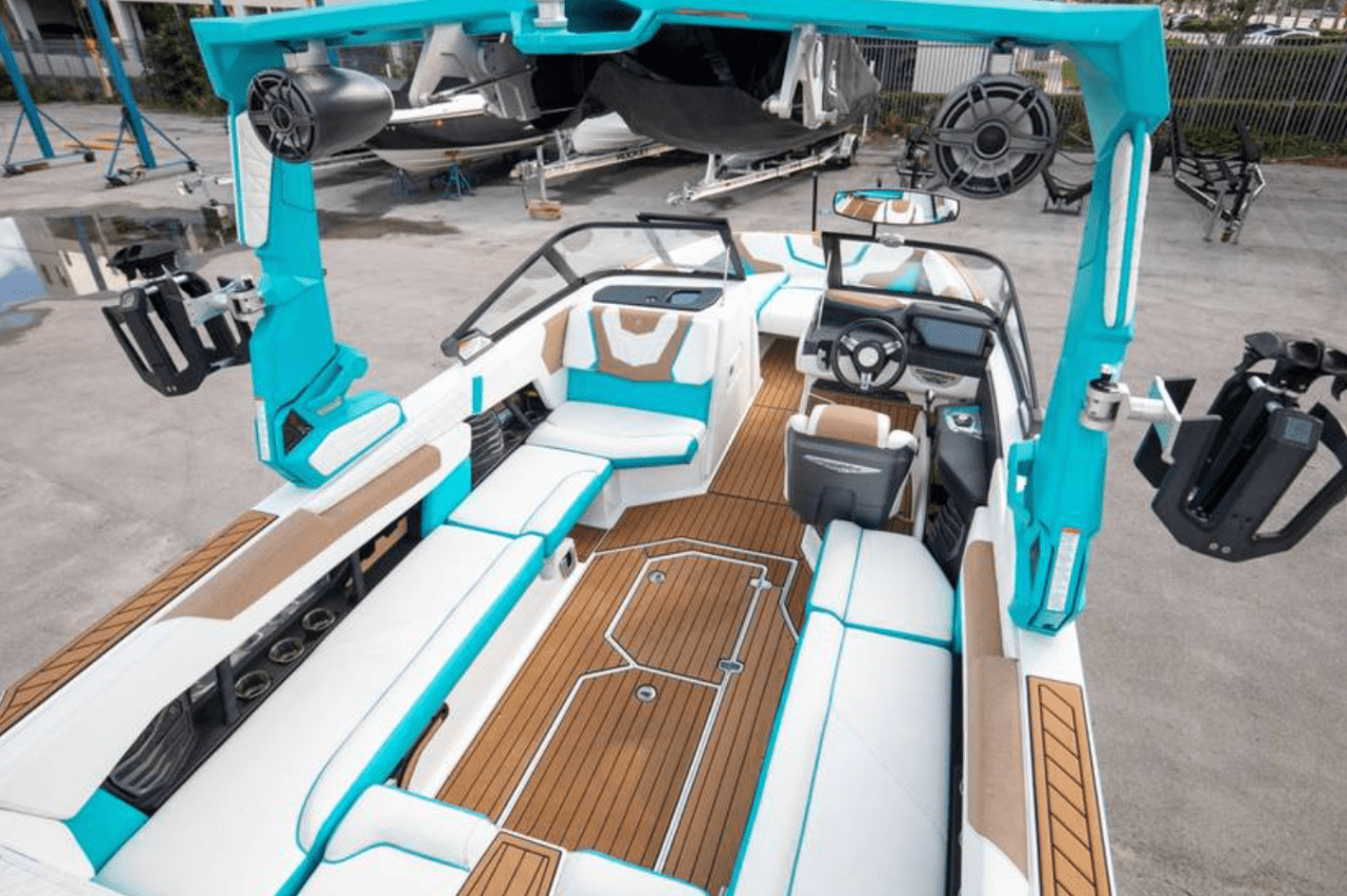 2022 Nautique G25