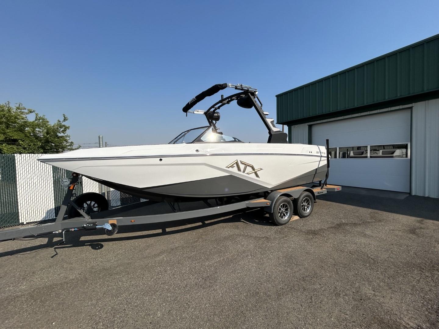 boat.Title