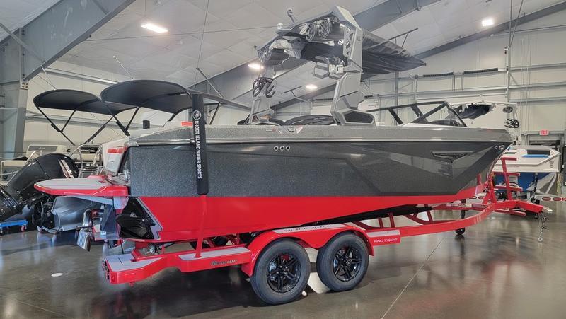 2022 Nautique S23