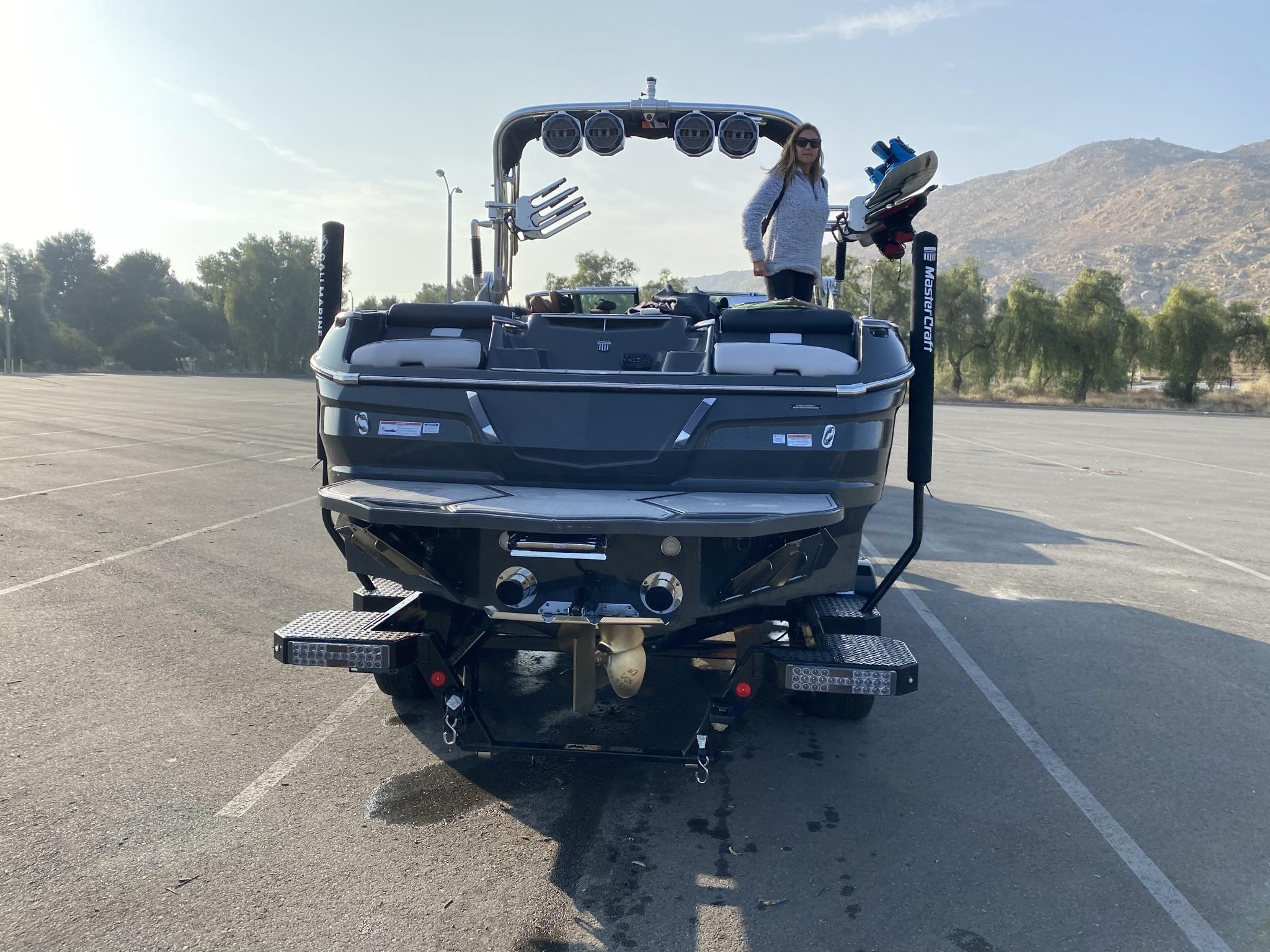 2021 MasterCraft X24