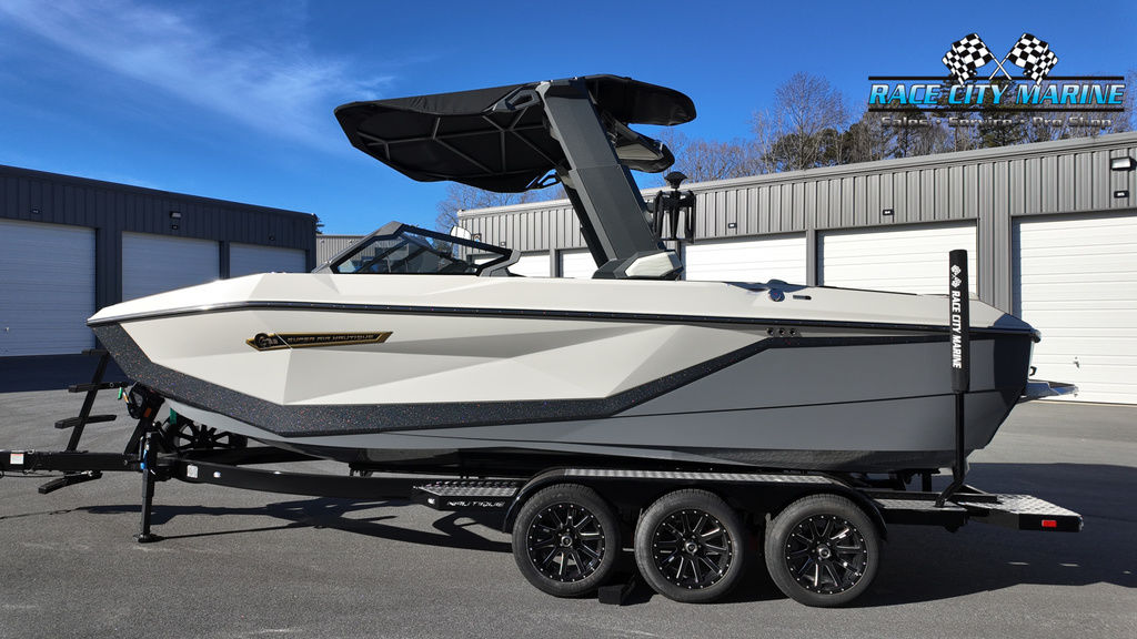 boat.Title