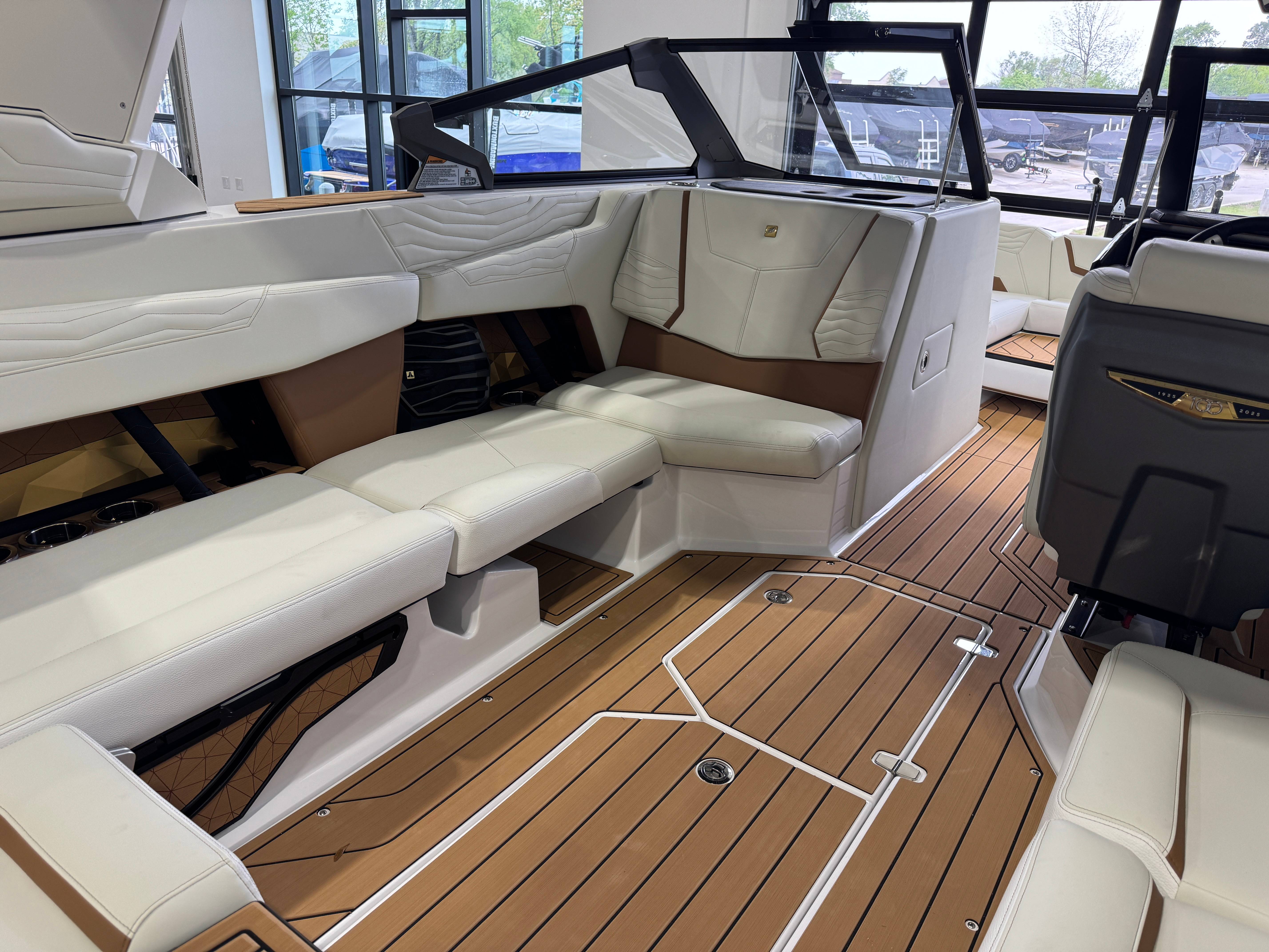2025 Nautique Super Air Nautique G23