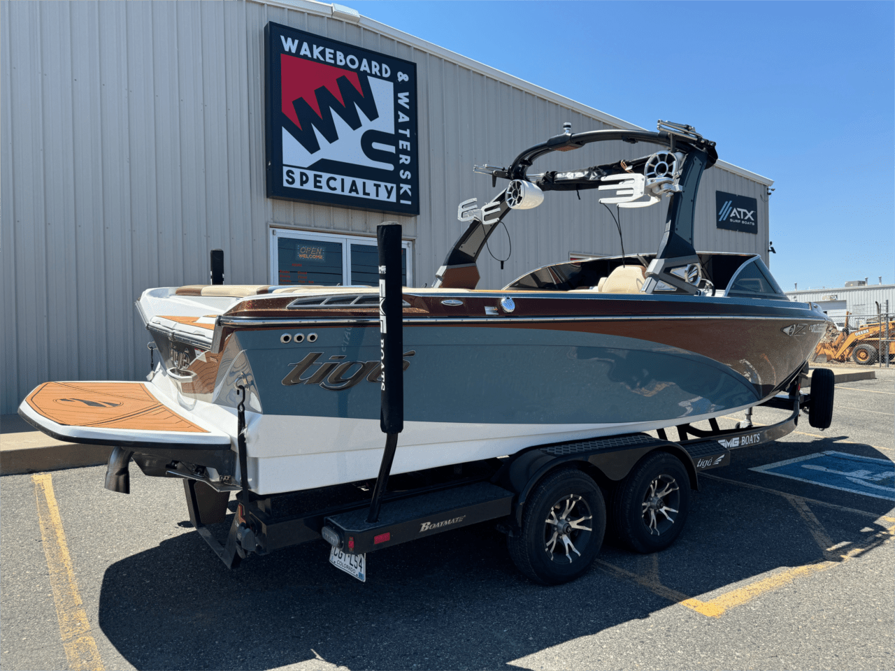 boat.Title