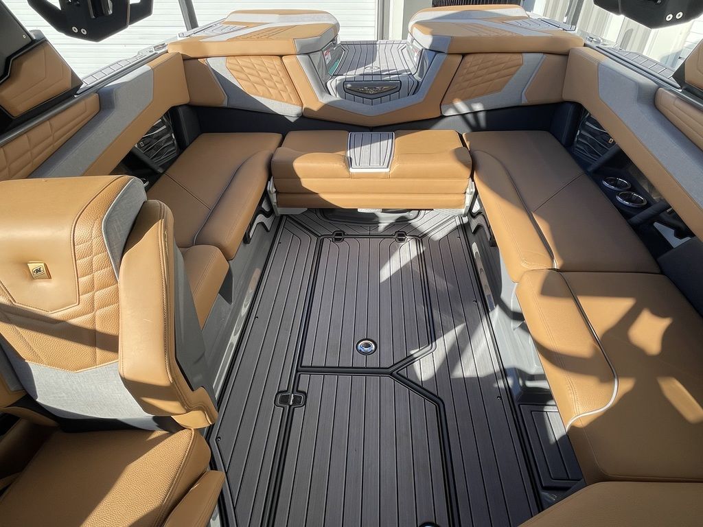 2024 Nautique Super Air Nautique G23