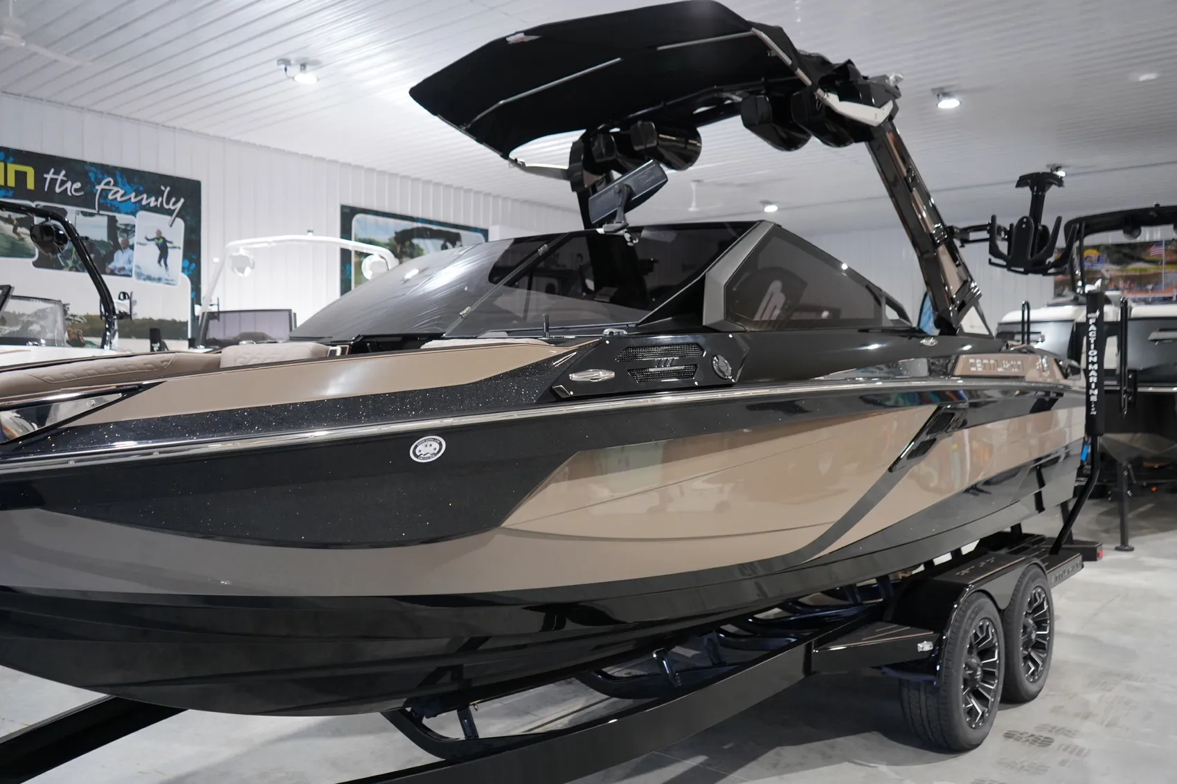 boat.Title