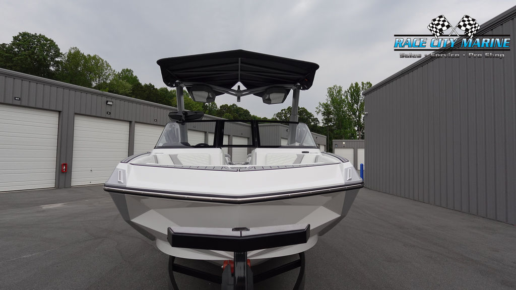 2024 Nautique G23