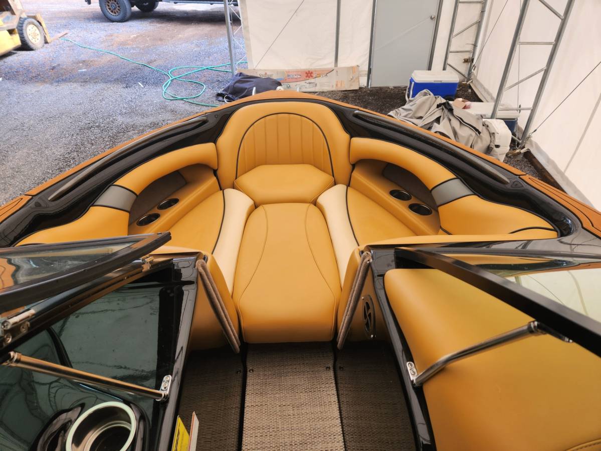 2023 Sanger 237 SX