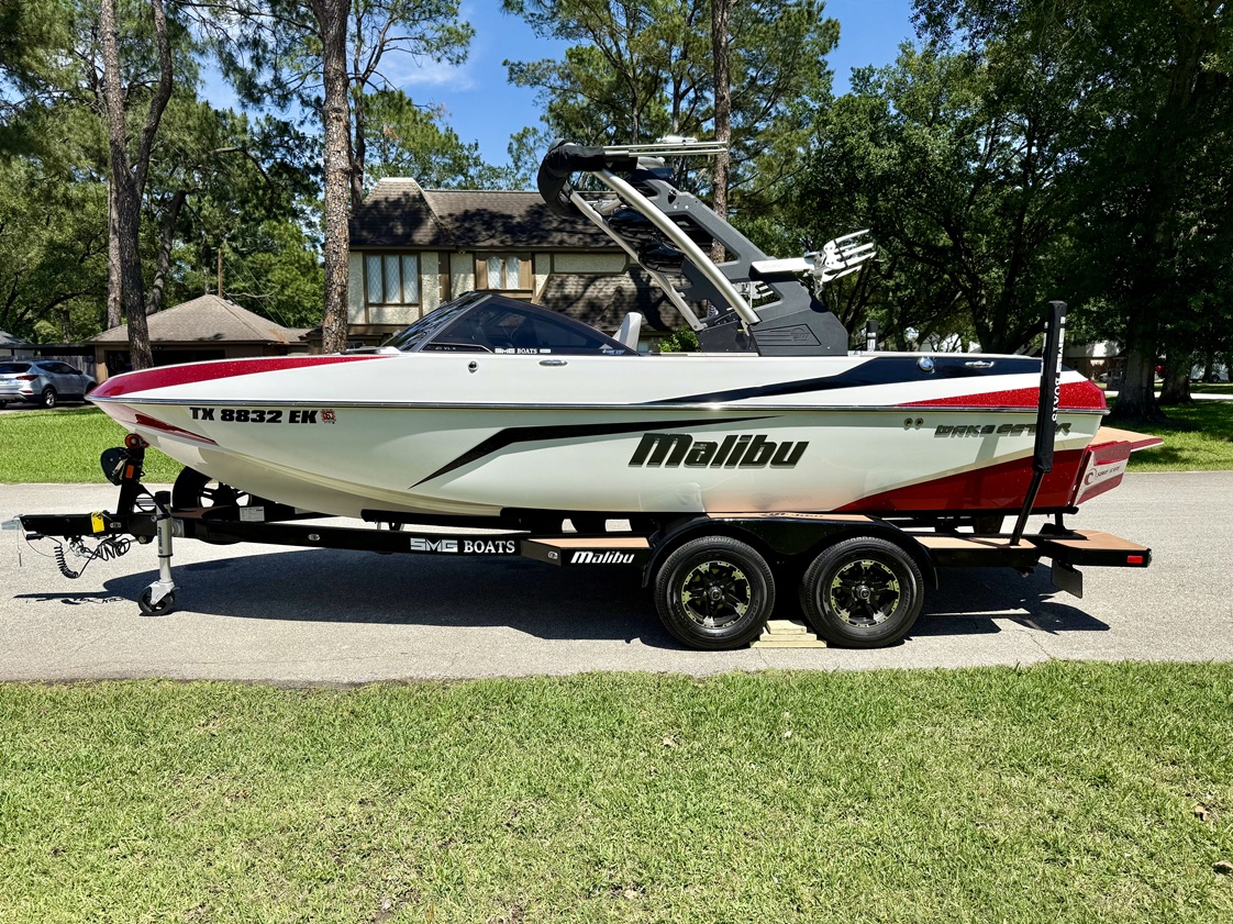 2018 Malibu VLX 21’
