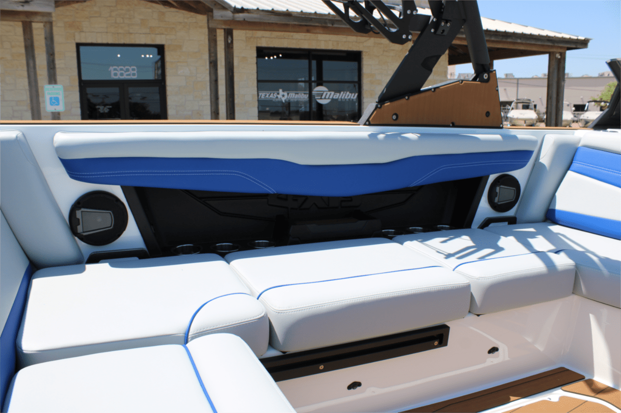 2025 Axis T220