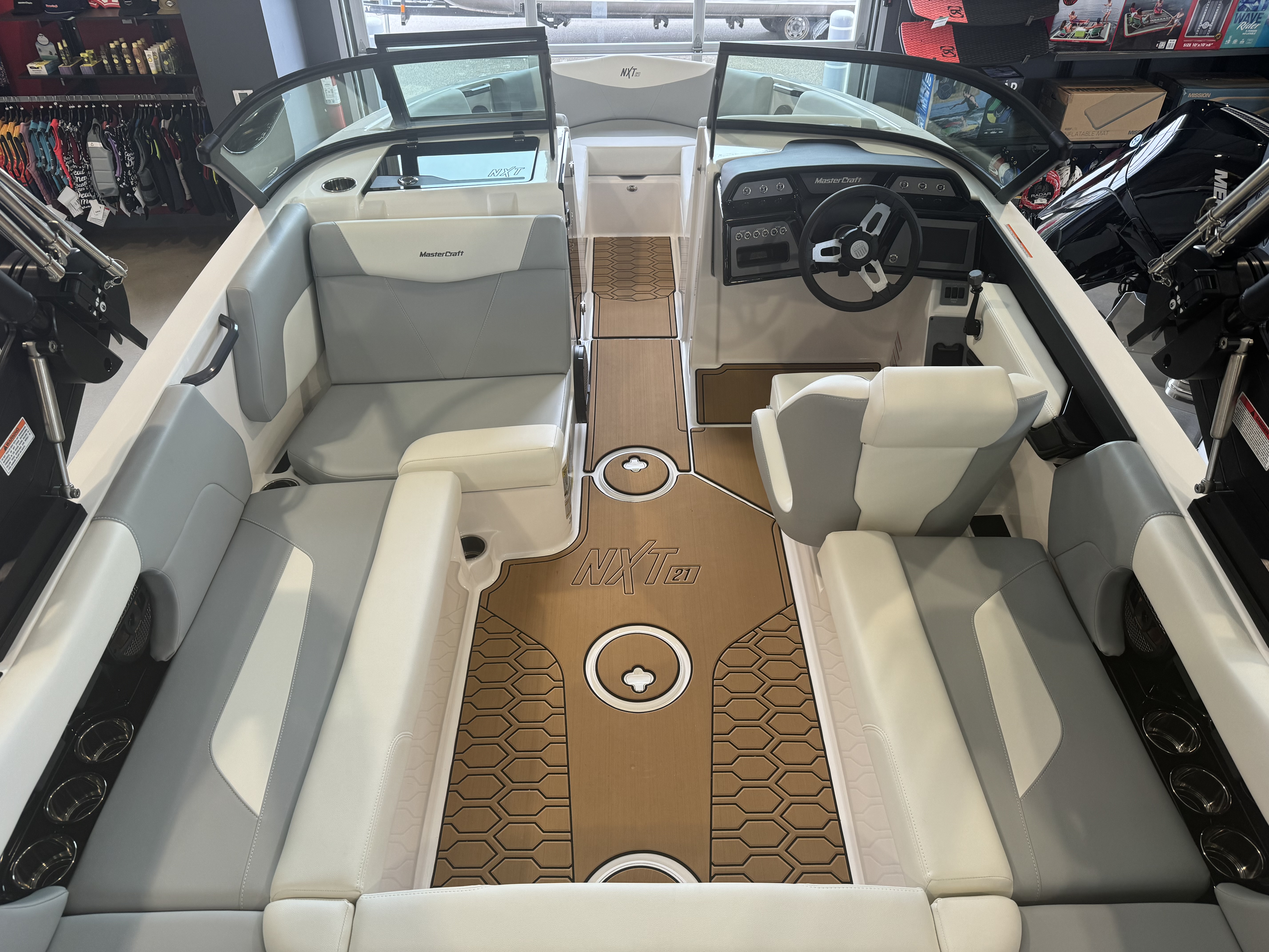 2025 MasterCraft NXT21