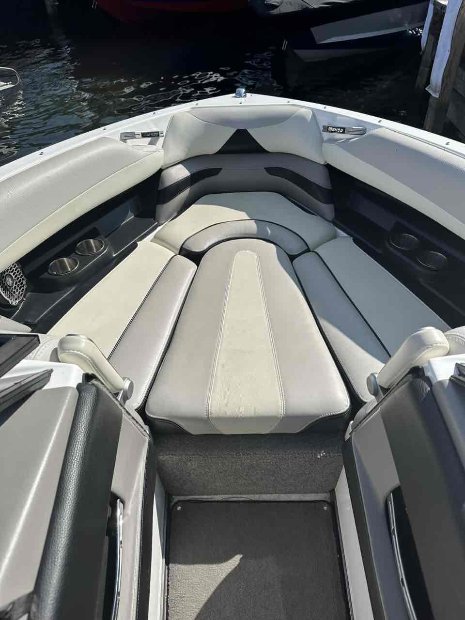 2014 Malibu Wakesetter 23LSV