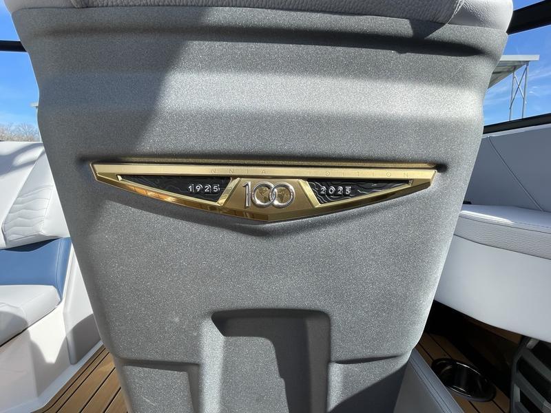2025 Nautique G25
