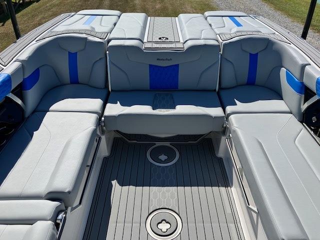 2024 MasterCraft XT24