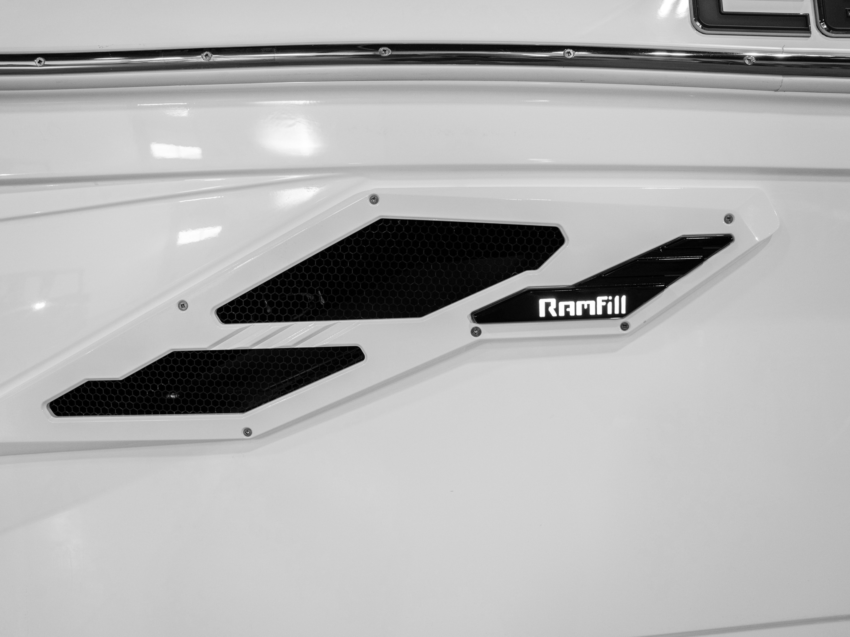 2025 Centurion Ri230 &#8211; All White / Castano