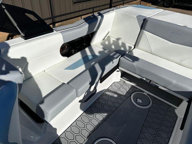 2024 MasterCraft NXT23
