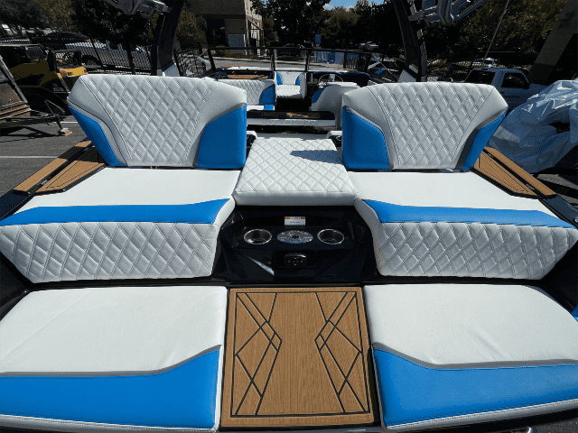 NEW 2024 TIGE 22 RZX w/ Thruster REBATES!