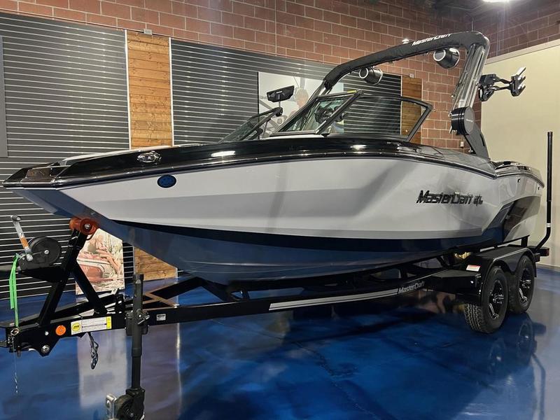 boat.Title