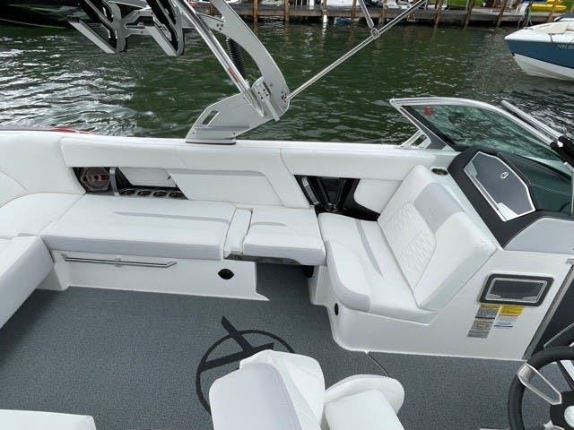 2021 MASTERCRAFT X24