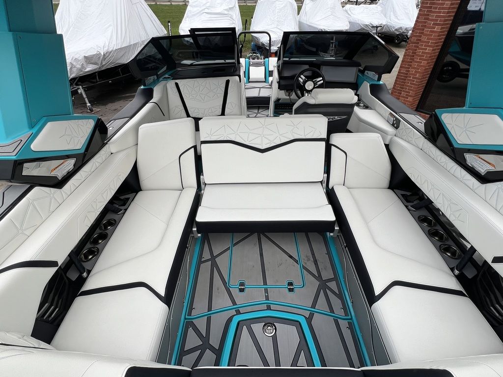 2024 Nautique G23 Paragon