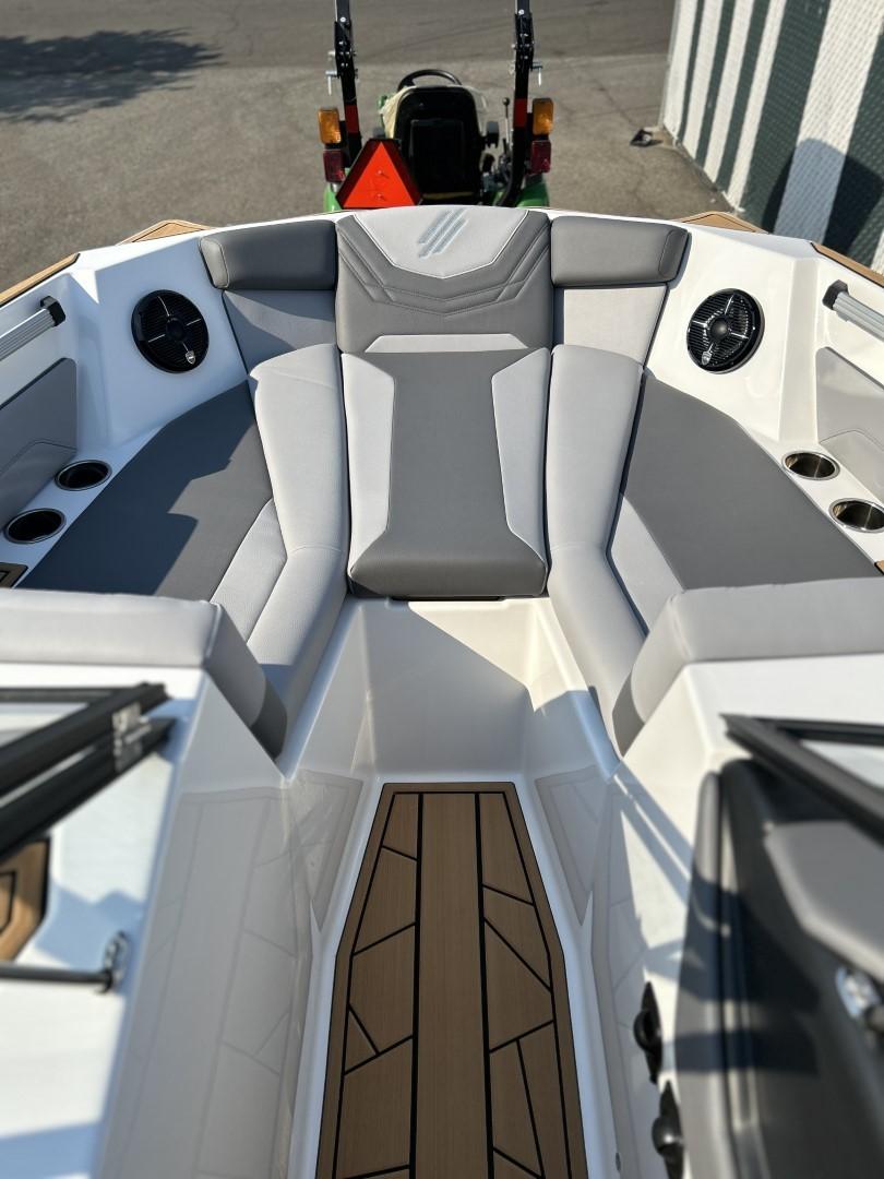 2025 ATX 22 Type S
