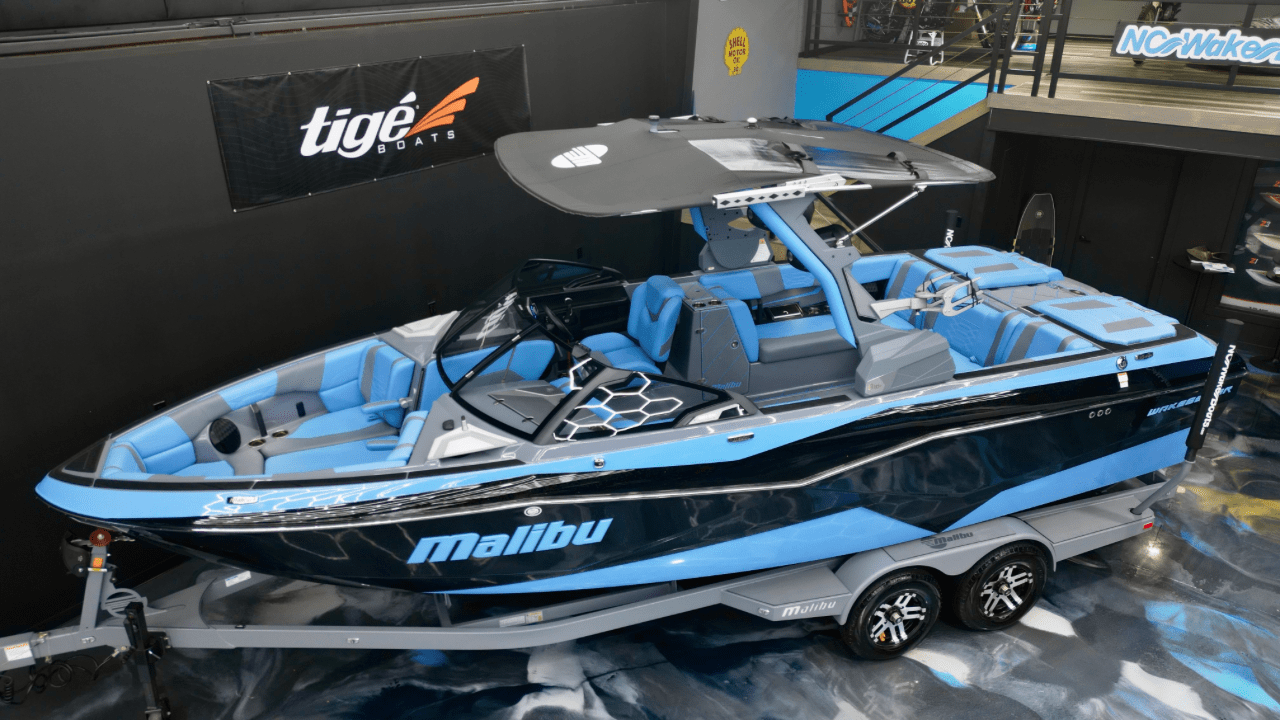 2024 Malibu Wakesetter 25 LSV