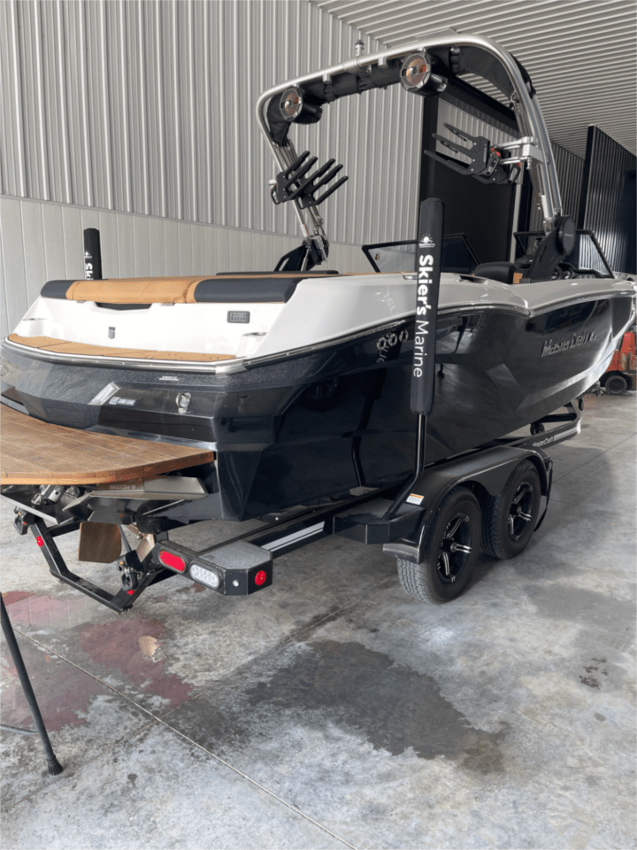 MasterCraft NXT22 CLEAN!!