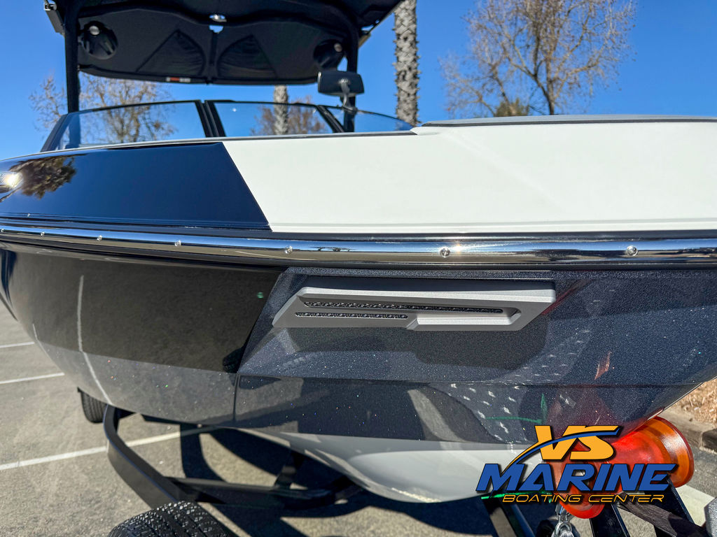 2025 Malibu Boats 23 LSV