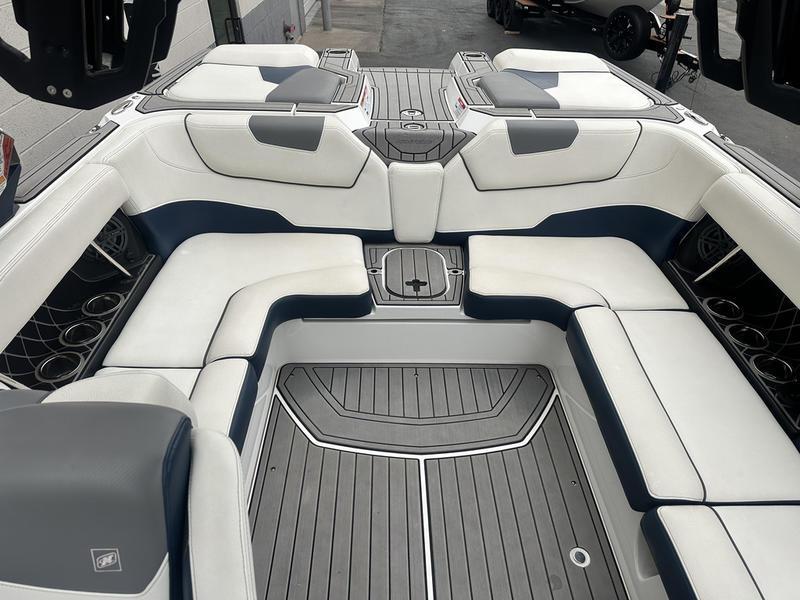 2019 Nautique GS22