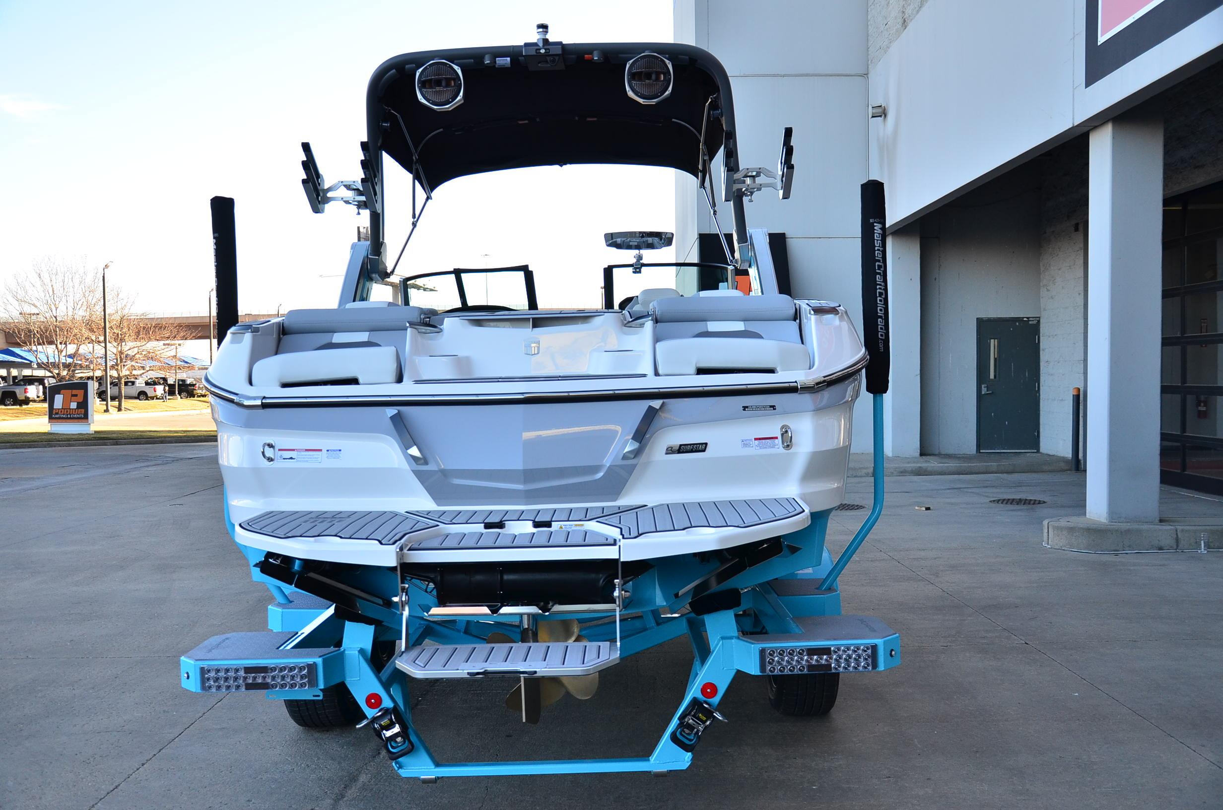 2024 MasterCraft X22 – BOAT SHOW SPECIAL! 2024 Model Year End Clearance!