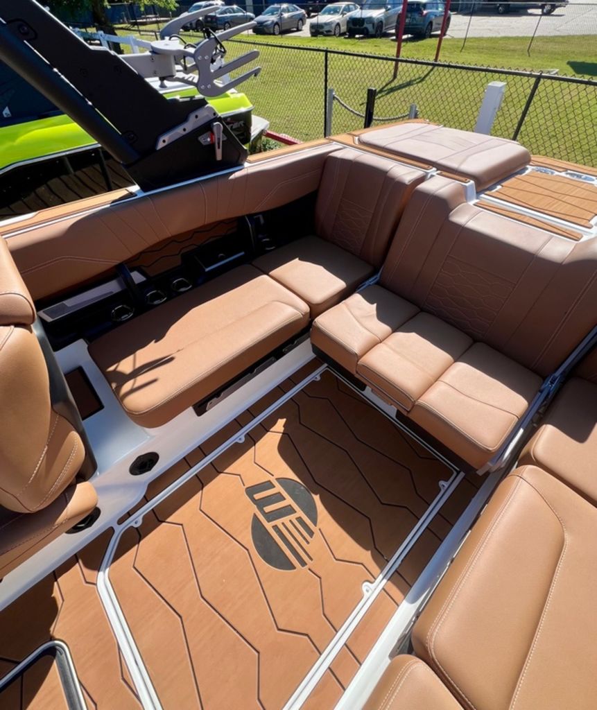 2025 Malibu Boats 22 MXZ
