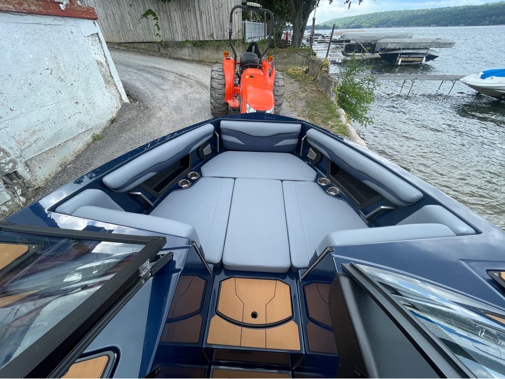 2024 Axis Wake Research T235