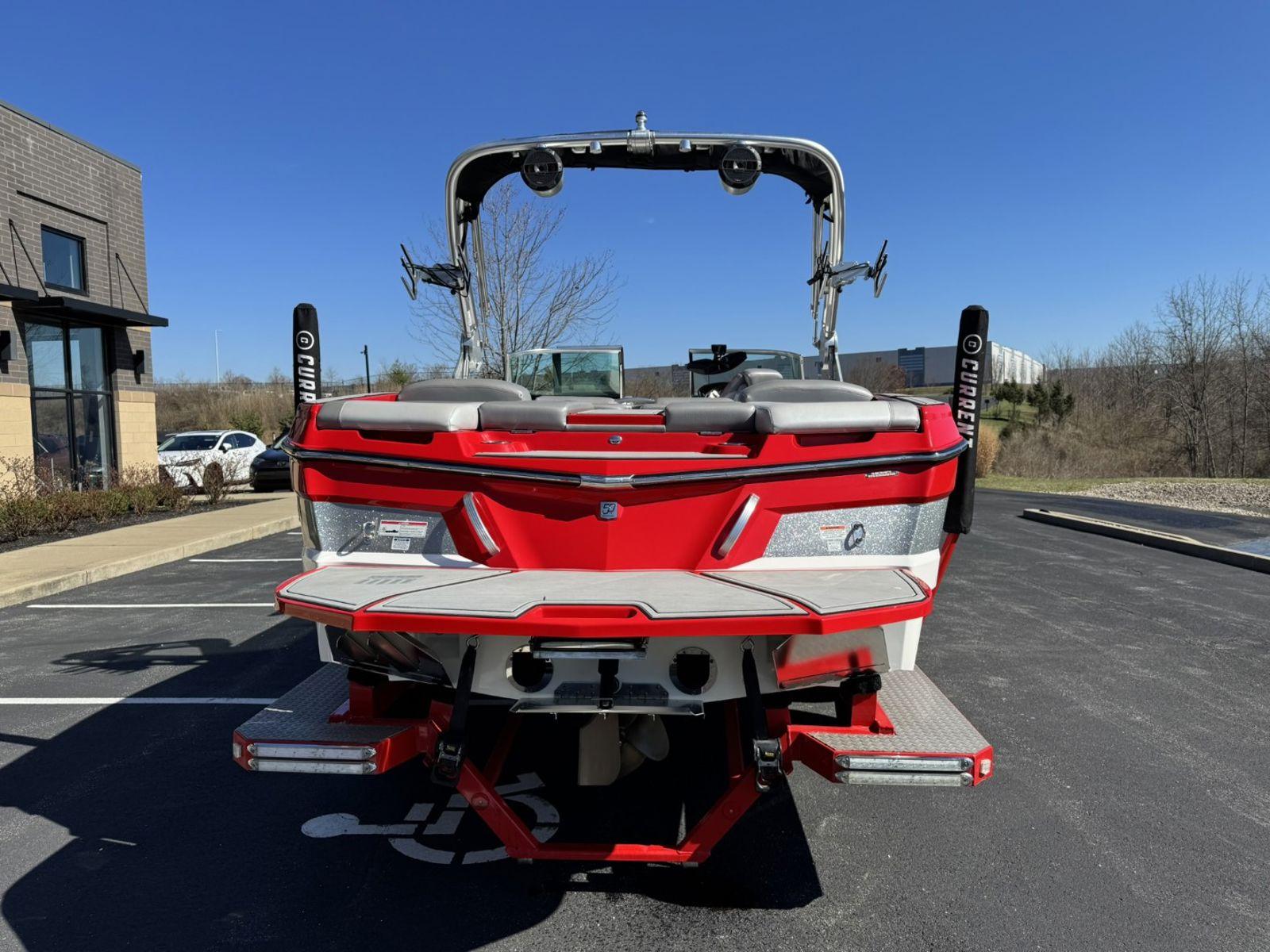2018 MasterCraft XT23