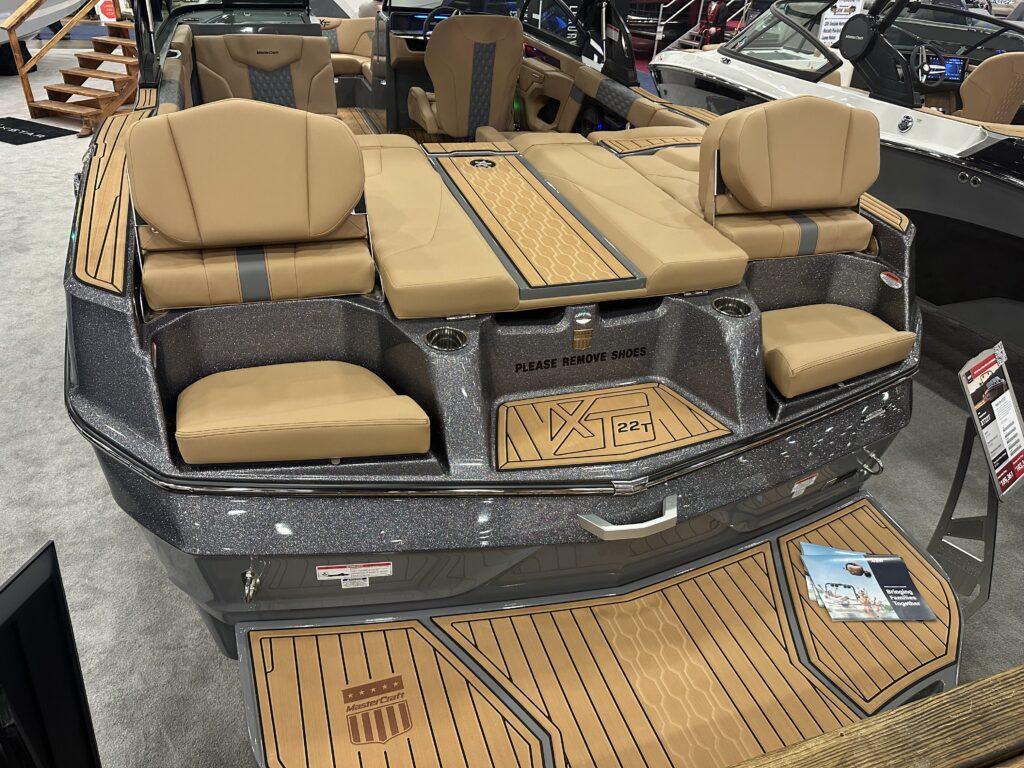 2025 MasterCraft XT22T