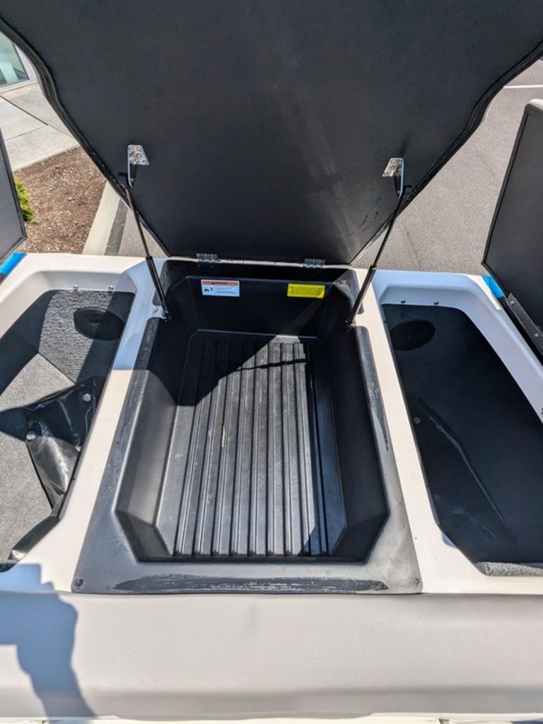 2020 moomba Max