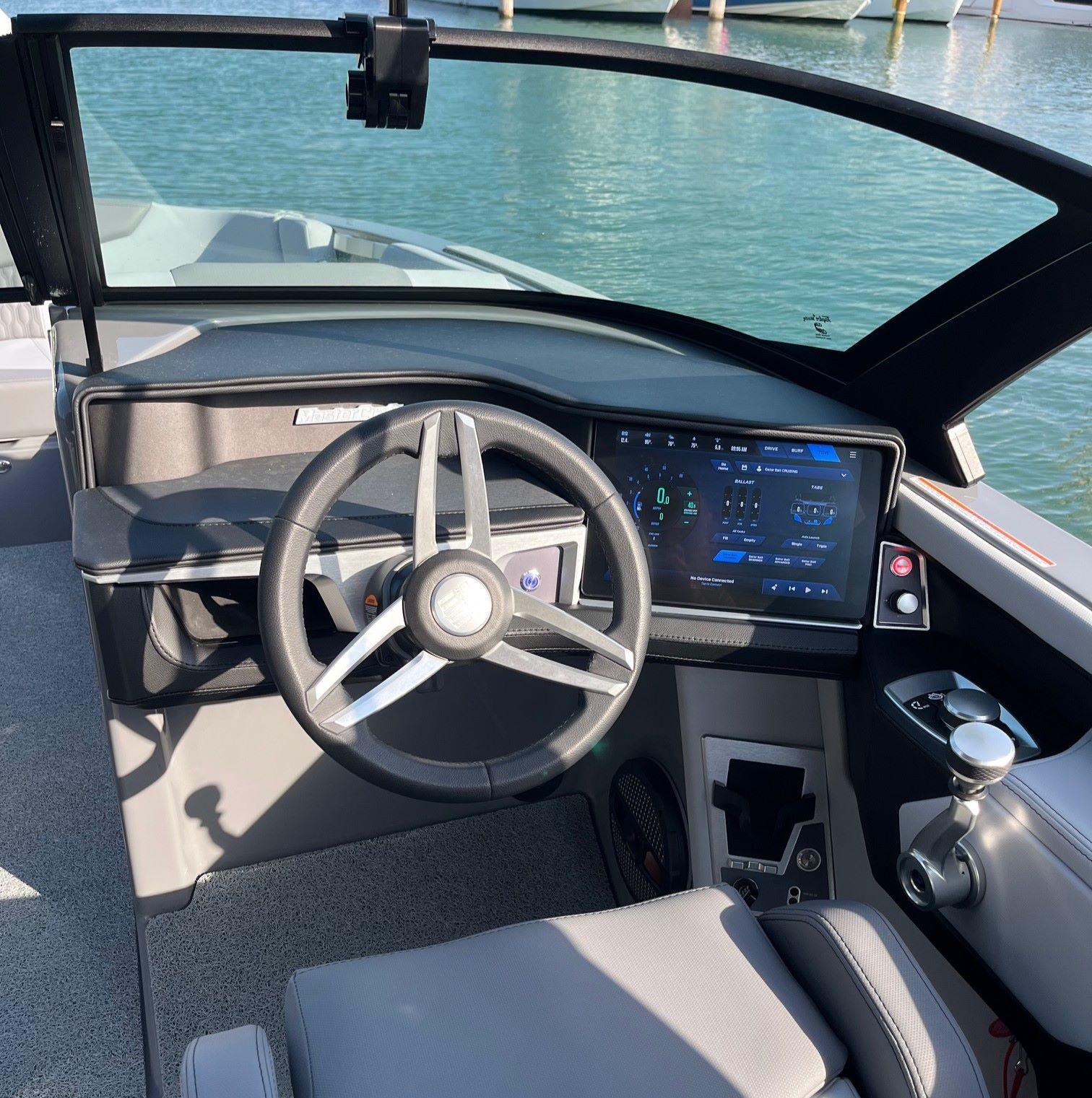 MasterCraft Boats XT24 V-Drive 24 2025