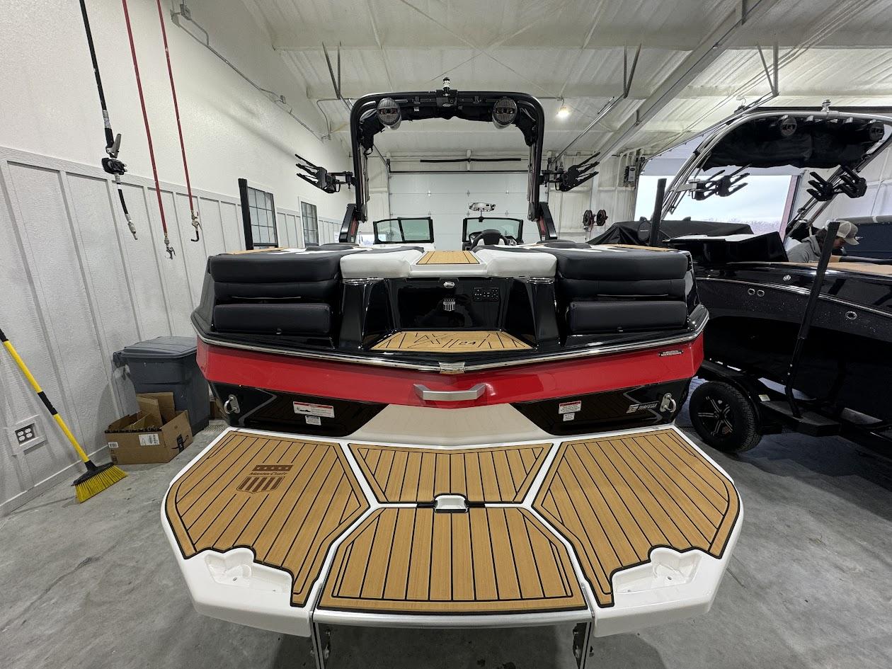 2024 MasterCraft XT24
