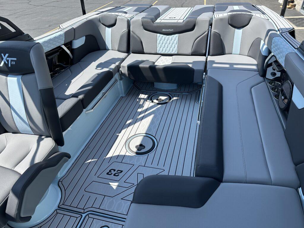 2025 MasterCraft XT23