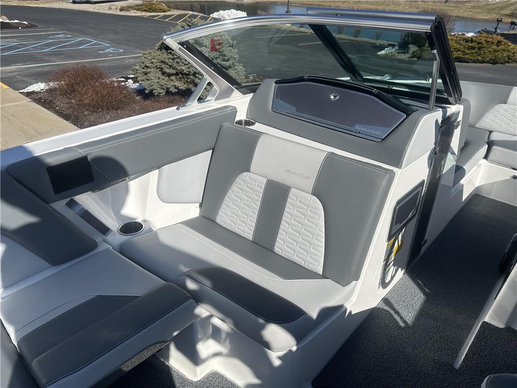 2020 MasterCraft X24