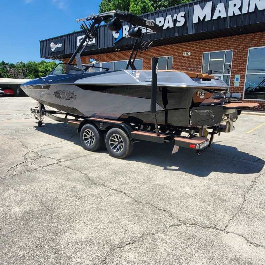 2022 Axis Wake Research Core Series A22