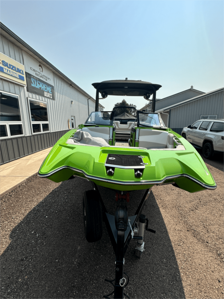 2017 Malibu Wakesetter 22 MXZ