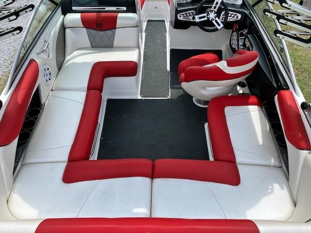 2011 MasterCraft X2