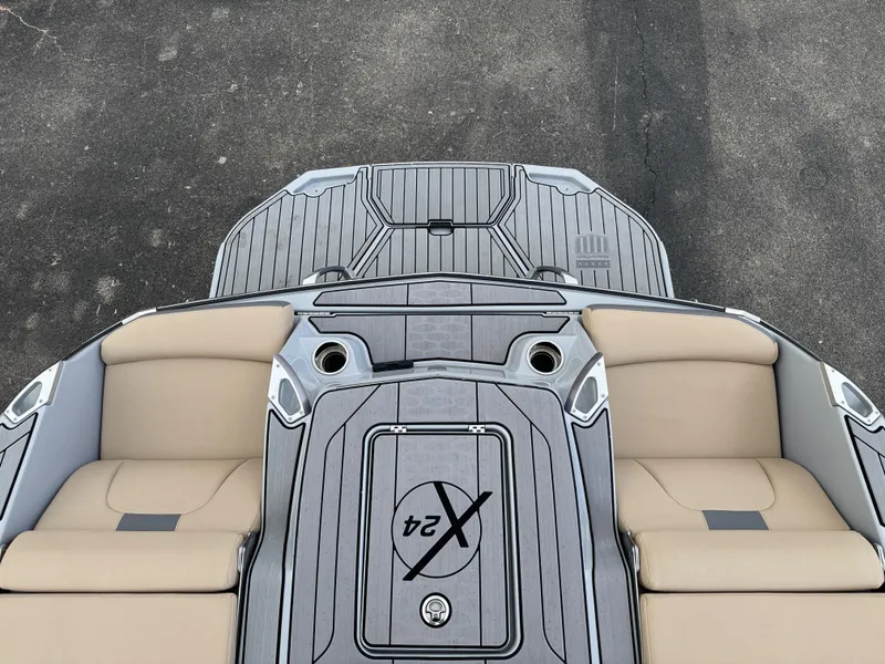 boat.Title