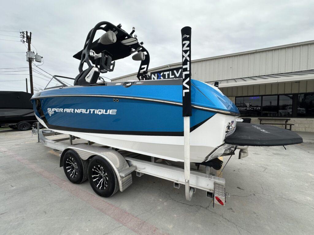 boat.Title