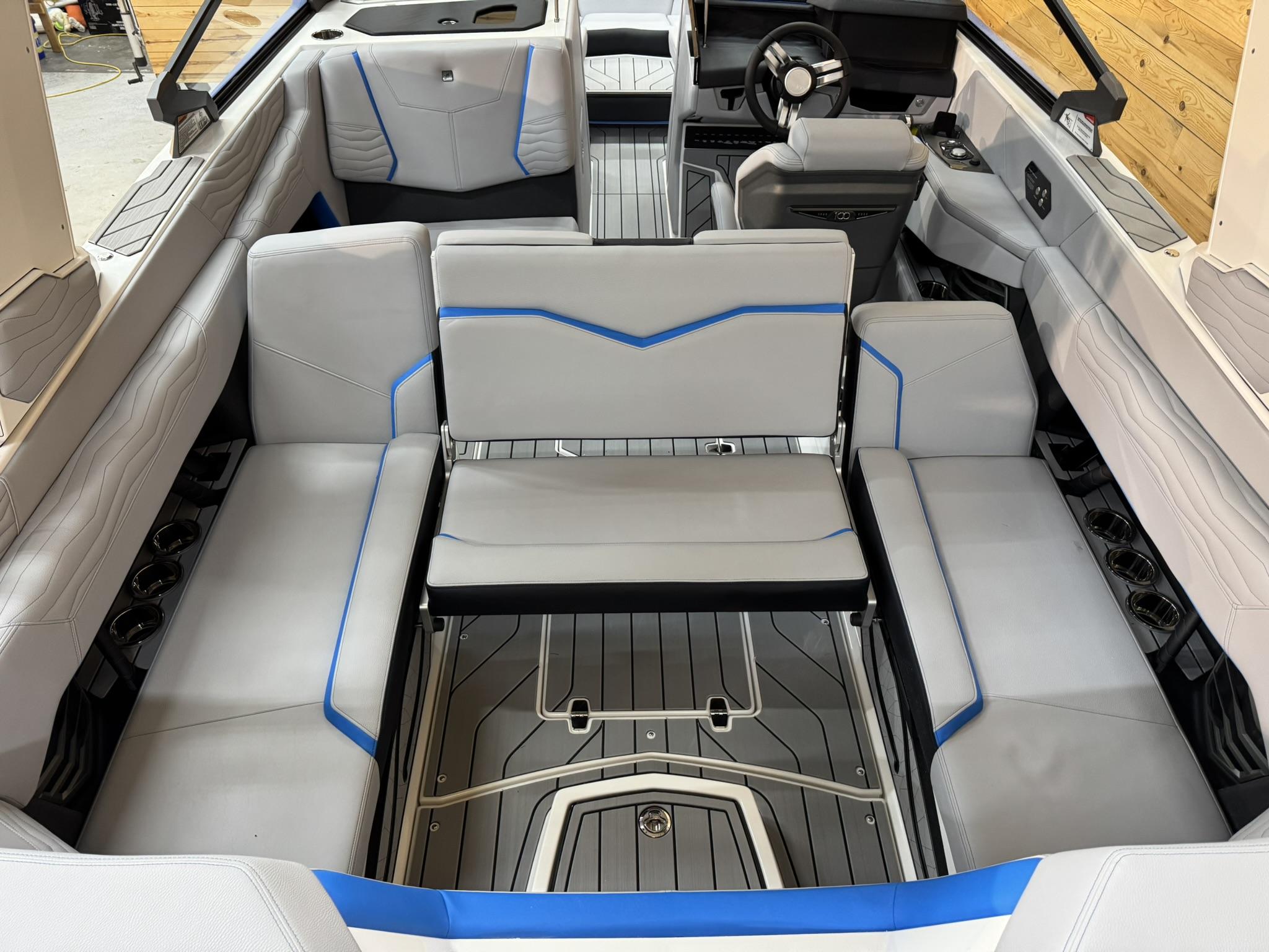 2025 Nautique G23 Icon