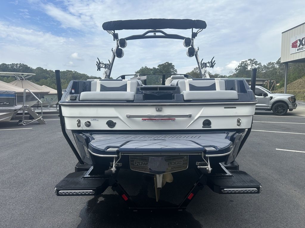 2025 Malibu Boats 23 LSV