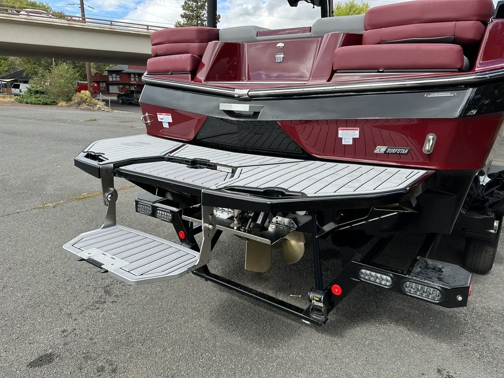 2024 MasterCraft XT25
