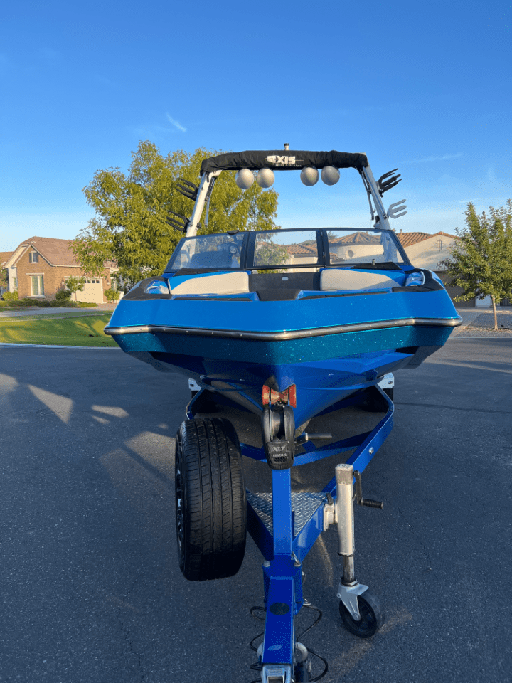Axis Boats A24 V-Drive 24 2018