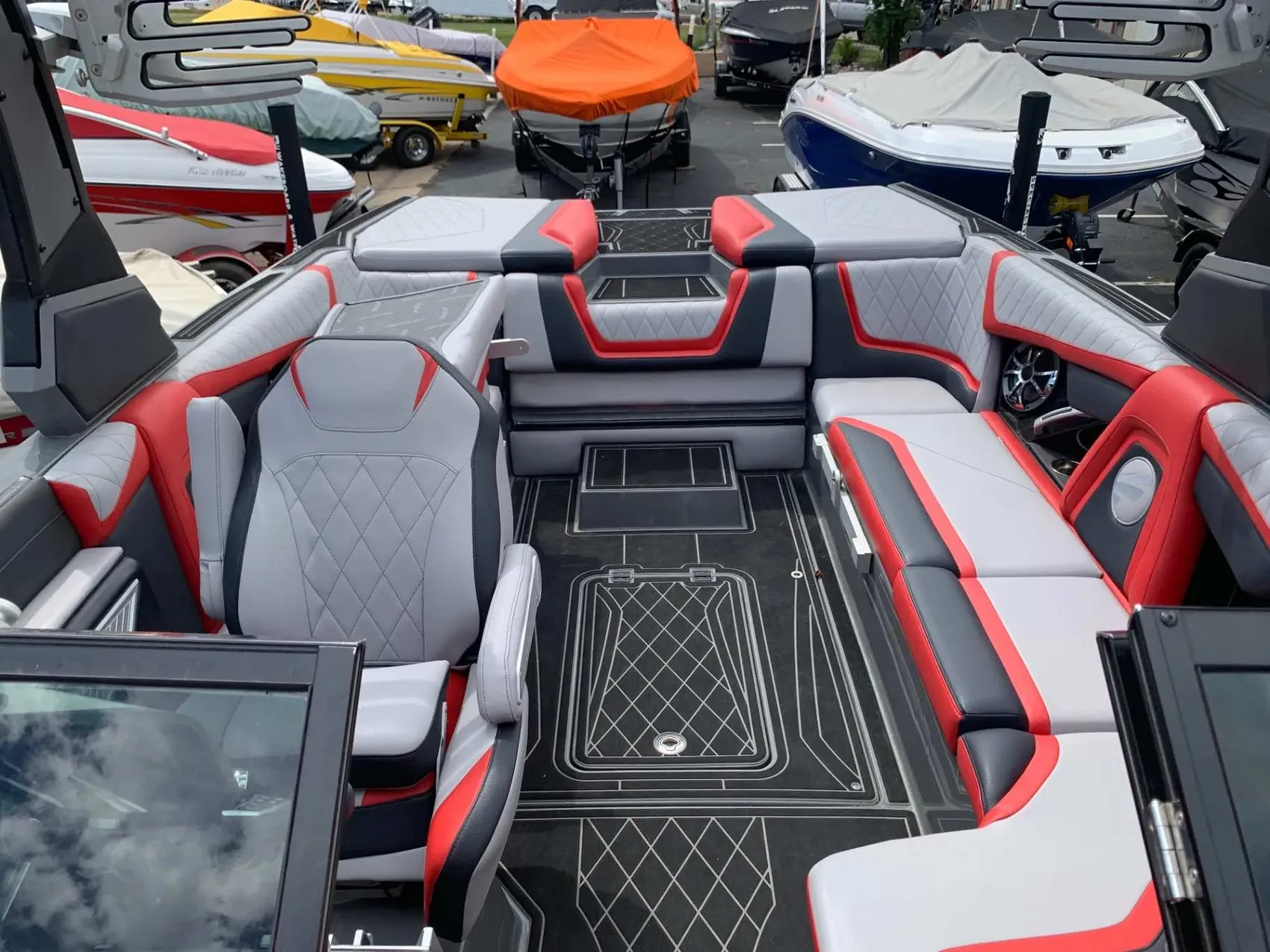 2019 TIGE BOATS INC RZX2