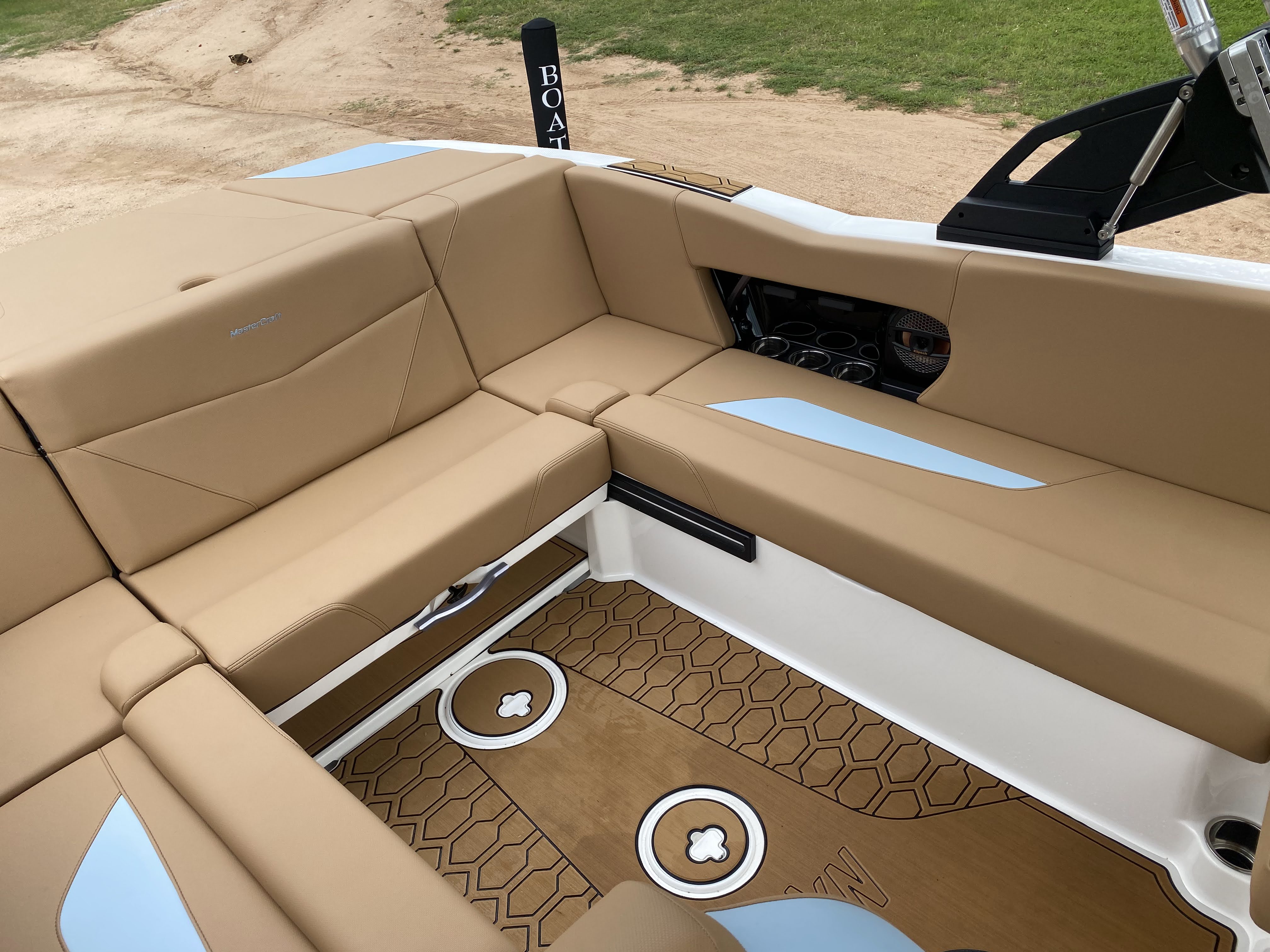 2023 MasterCraft NXT22 W/ Trailer