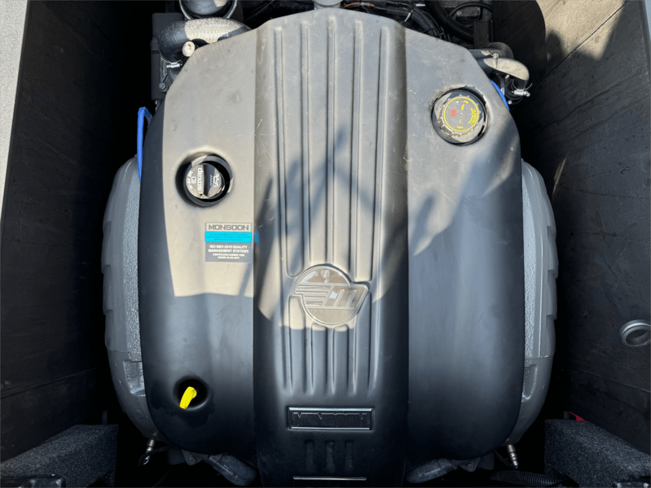 2022 Axis T220